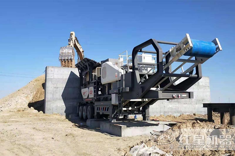 安徽250TPH鐵礦石粗破移動式破碎機(jī) 安徽250TPH鐵礦石粗破移動式破碎機(jī)