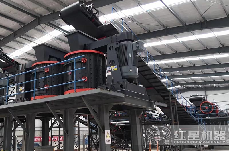 復合式破碎機現場 復合式破碎機現場