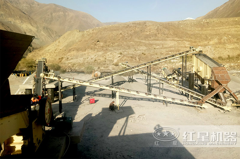 顎式破碎機加圓錐破碎機加工現(xiàn)場 顎式破碎機加圓錐破碎機加工現(xiàn)場