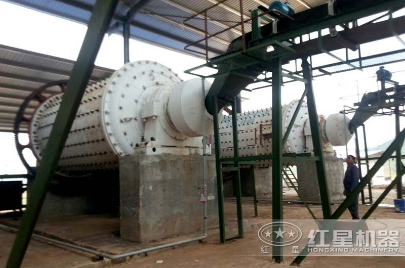 紅星機(jī)器球磨機(jī)現(xiàn)場