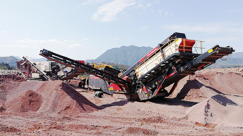 小型移動破現場