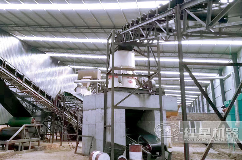 日產(chǎn)500噸小型圓錐破石機(jī)現(xiàn)場(chǎng)