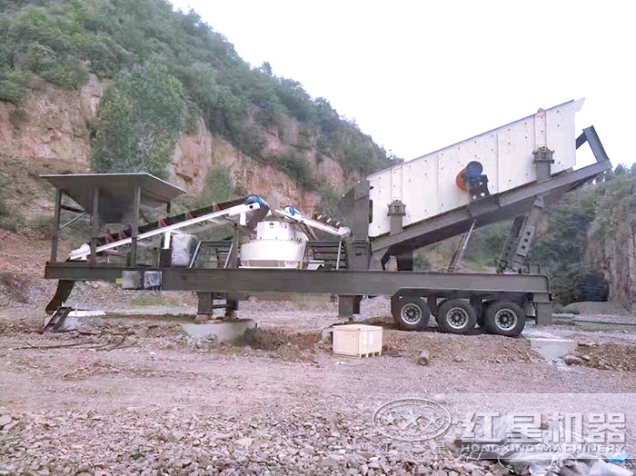 小型車載碎沙機作業現場 小型車載碎沙機作業現場