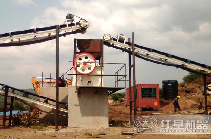 打石頭生產線現場 打石頭生產線現場