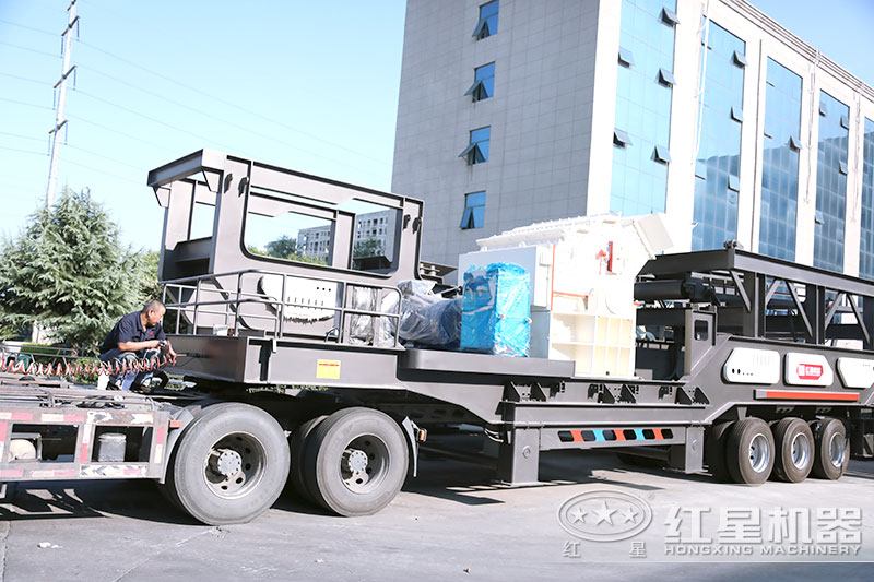 輪胎移動(dòng)破碎機(jī)