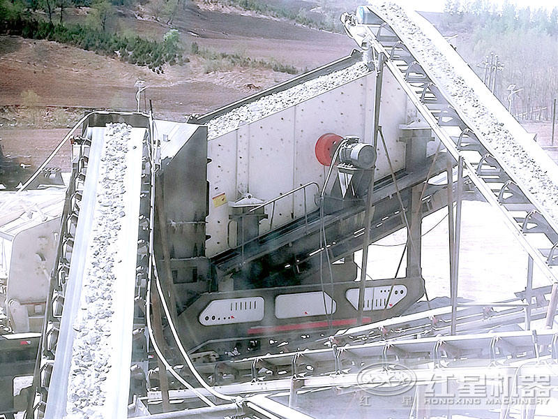 大型車載移動(dòng)式粉石機(jī) 大型車載移動(dòng)式粉石機(jī)