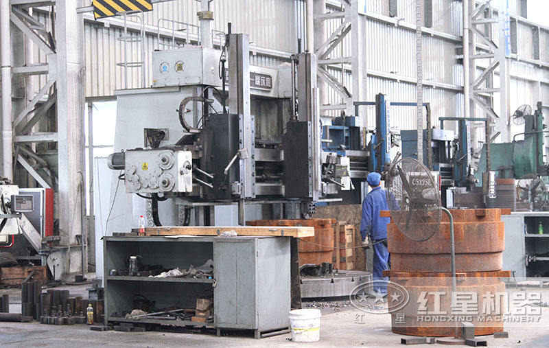 紅星機器打砂機設(shè)備生產(chǎn)車間