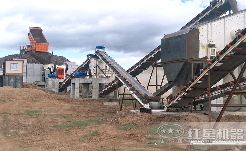 小型制沙現(xiàn)場(chǎng)