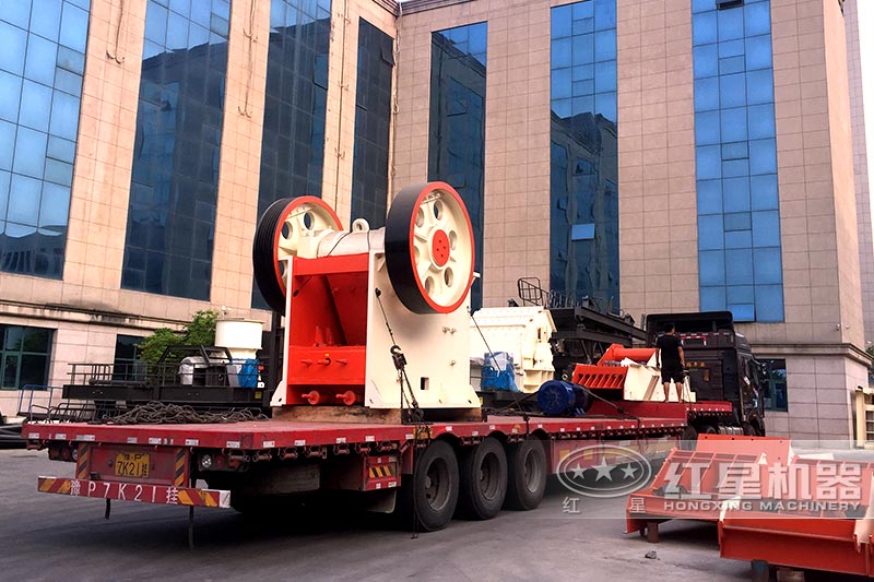 石灰?guī)r碎石機發(fā)貨