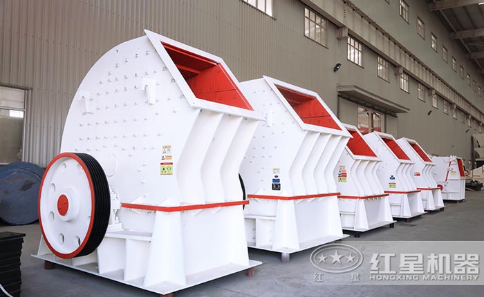 錘式打沙機(jī)可打成多種規(guī)格的沙子 錘式打沙機(jī)可打成多種規(guī)格的沙子