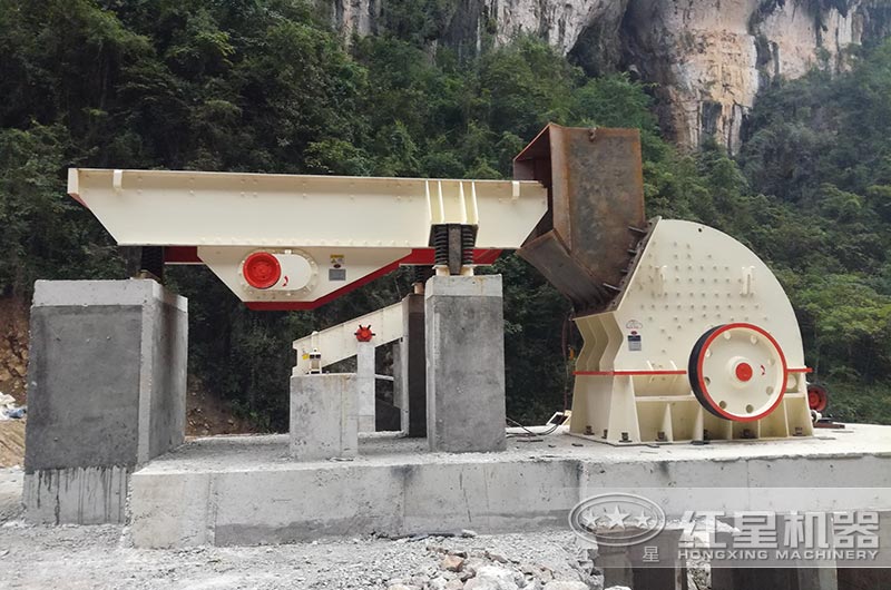 重錘式破碎機生產現場