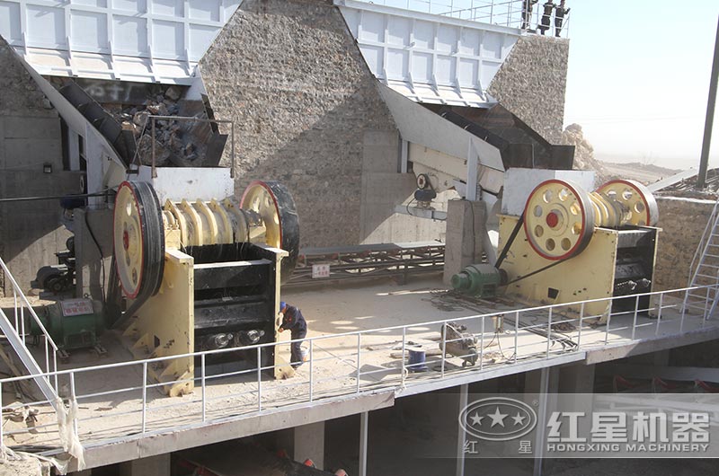 鄂破生產(chǎn)現(xiàn)場(chǎng)