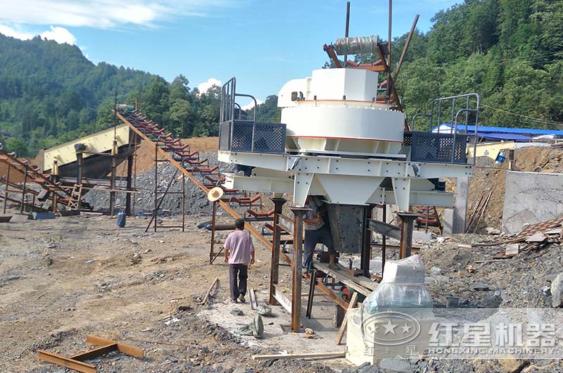 煤矸石磕石機生產現場