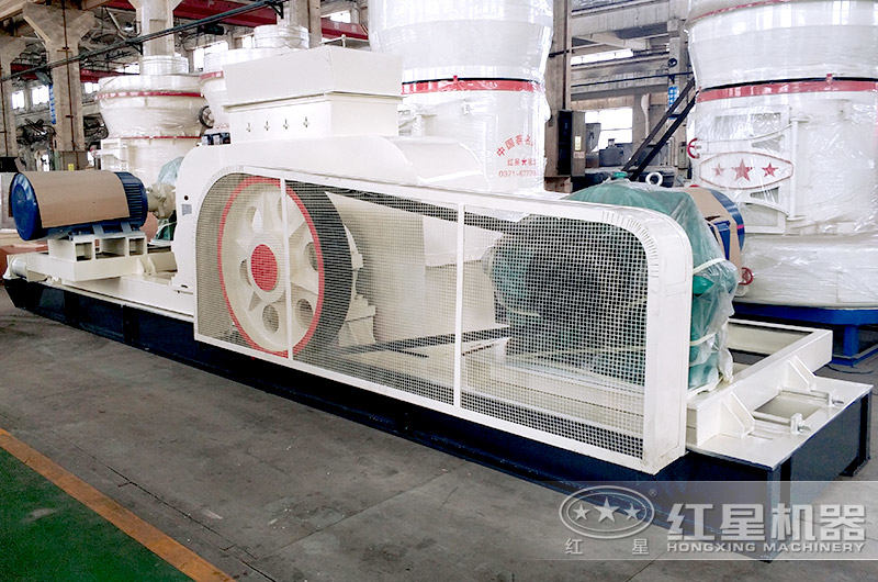 大型對輥破碎機產品實拍