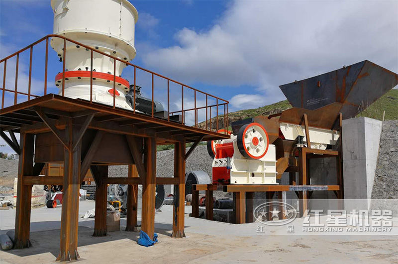 單缸圓錐破碎機生產現場