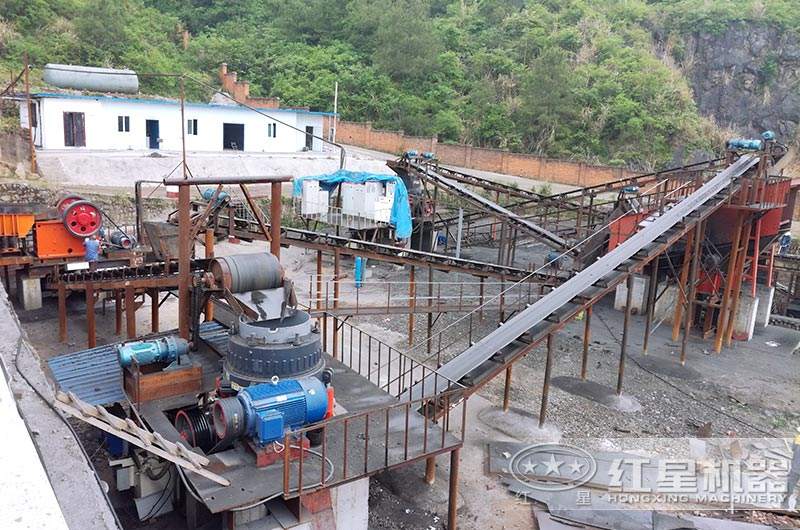 破碎洗砂現場 破碎洗砂現場