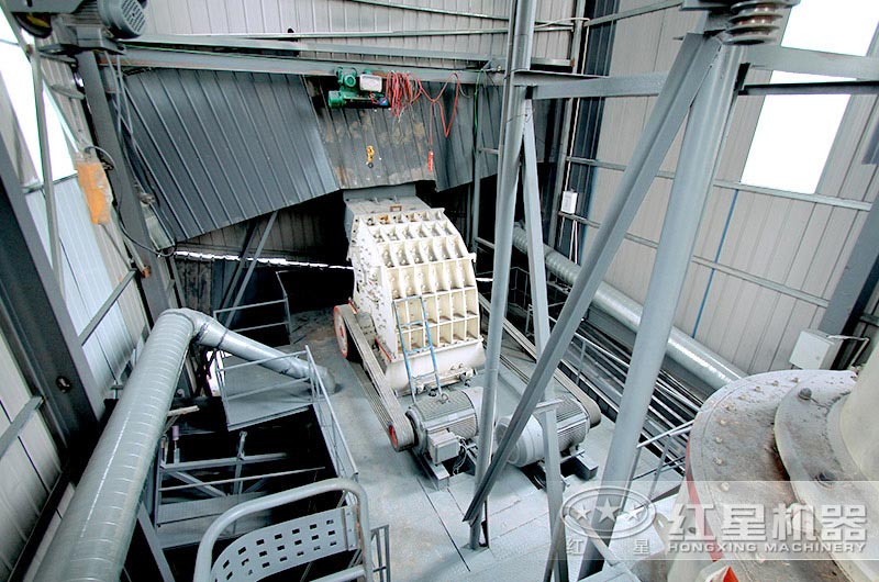 箱式破碎機(jī)現(xiàn)場生產(chǎn)中