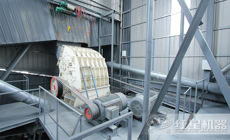 重錘破碎機(jī)現(xiàn)場