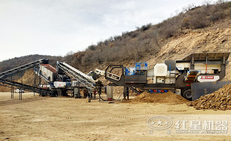 輪胎移動破碎站作業現場