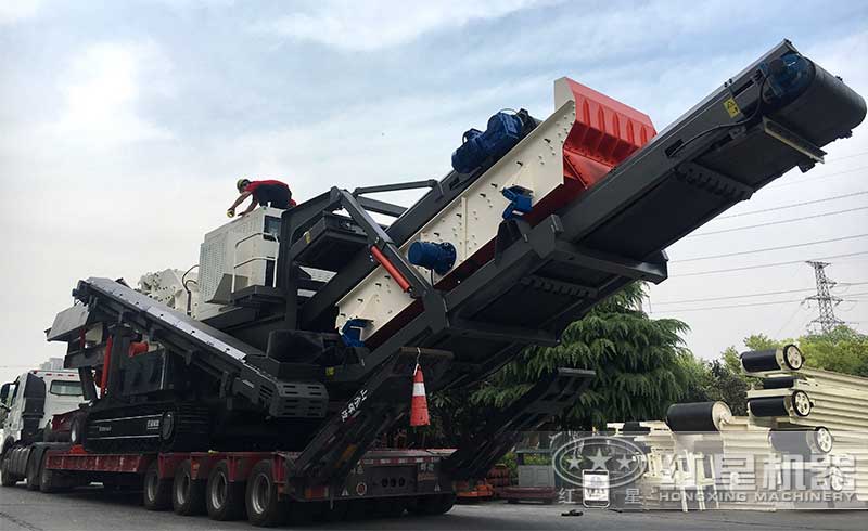 履帶式移動(dòng)破碎機(jī)發(fā)貨 履帶式移動(dòng)破碎機(jī)發(fā)貨