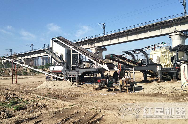 廢舊鐵路混凝土軌枕破碎現場