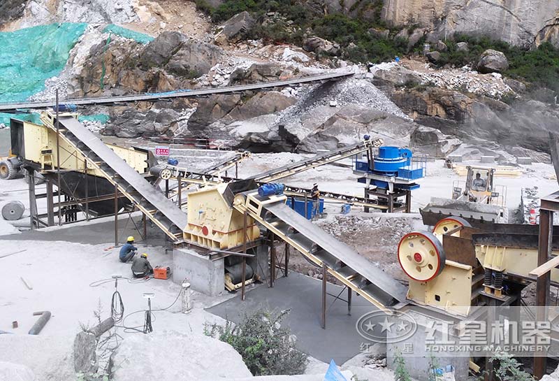 顎破反擊破沖擊破組成的石子破碎生產線