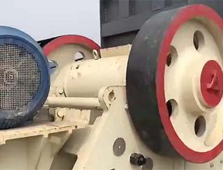 HDX德版連體顎式破碎機現(xiàn)場