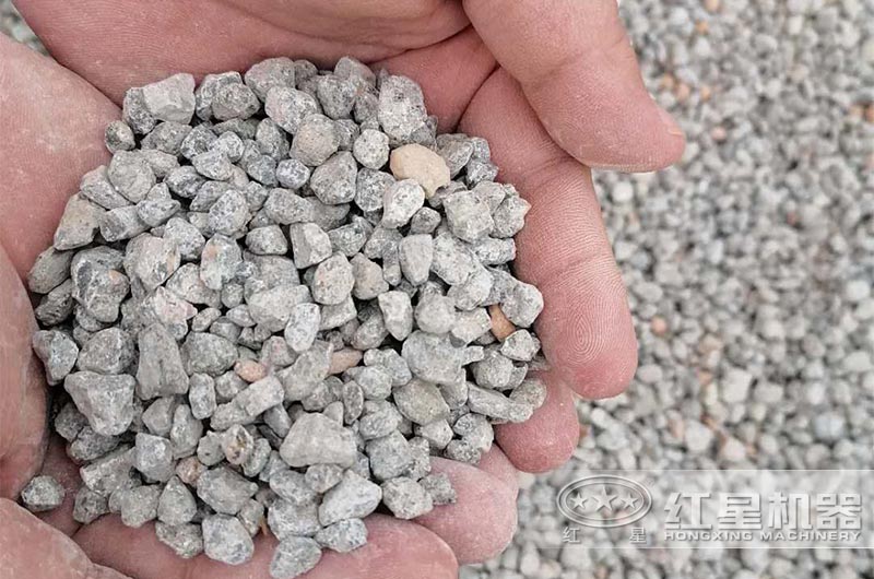 用機器打出來的骨料石子 用機器打出來的骨料石子