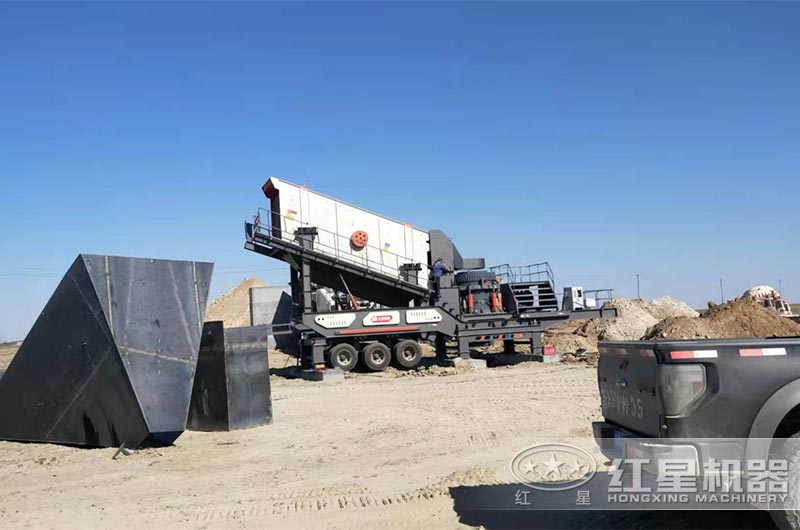 安徽250TPH鐵礦石中細(xì)碎移動式破碎機(jī) 安徽250TPH鐵礦石中細(xì)碎移動式破碎機(jī)