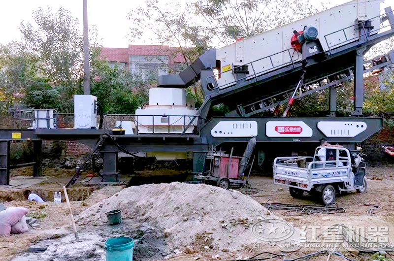 移動制砂機(jī)現(xiàn)場 移動制砂機(jī)現(xiàn)場