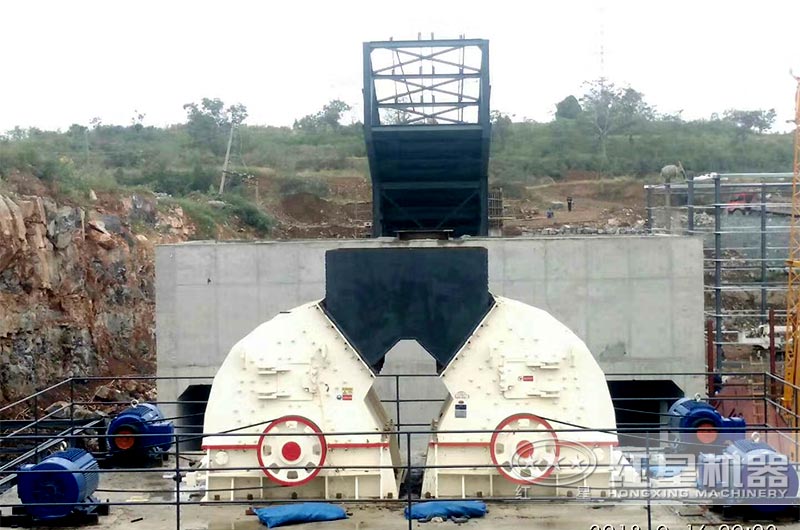 錘破砂石整形機(jī)現(xiàn)場