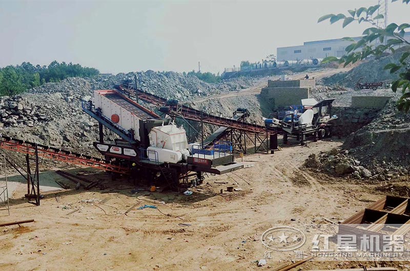 河南光山移動磨石機生產線現場 河南光山移動磨石機生產線現場