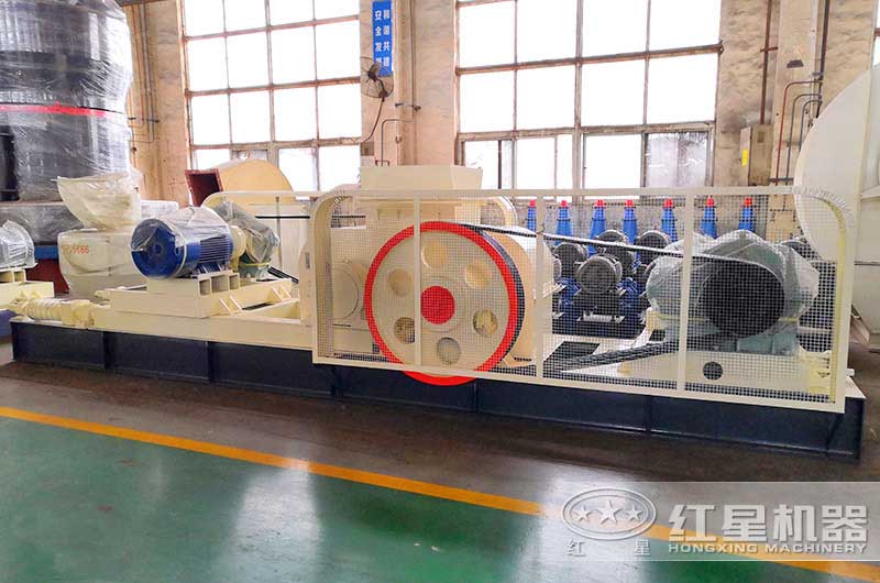 對(duì)輥式制砂機(jī)