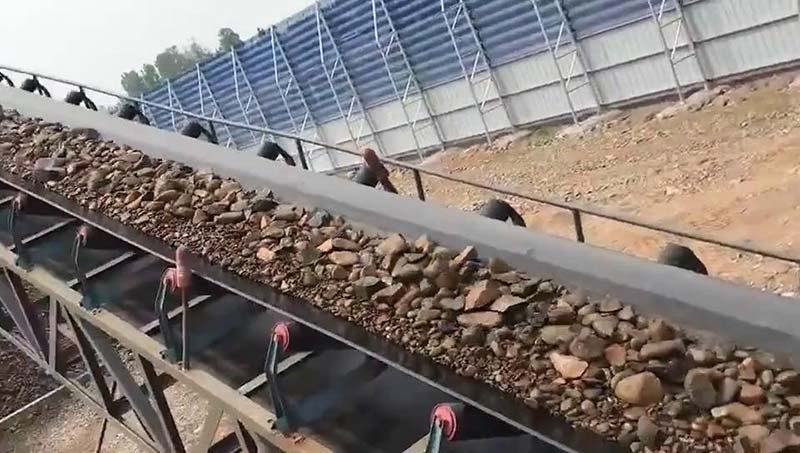 破碎鵝卵石后的物料粒徑