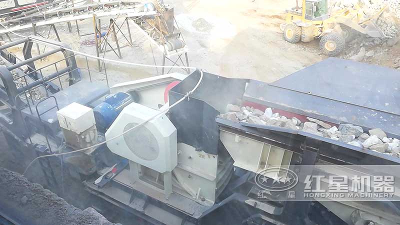 MTF96移動破碎機(jī)出料較粗 MTF96移動破碎機(jī)出料較粗