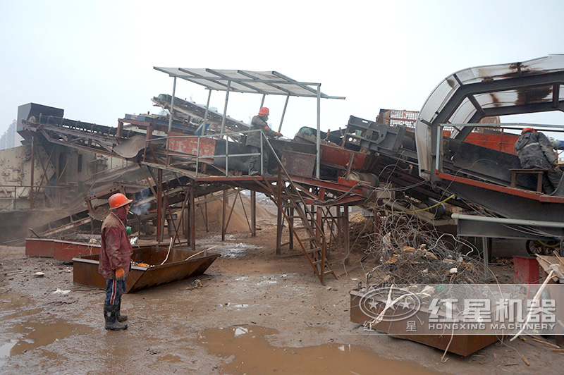 城市里處理的建筑垃圾很多都帶鋼筋 城市里處理的建筑垃圾很多都帶鋼筋