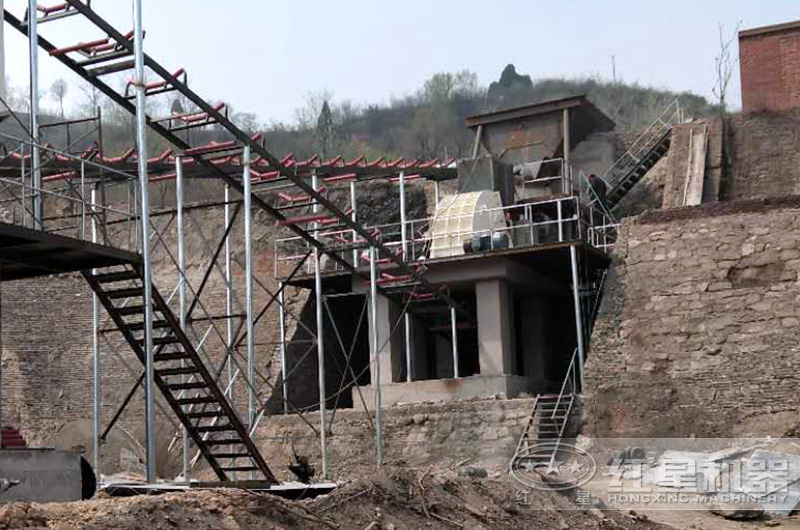 錘式制砂機(jī) 錘式制砂機(jī)