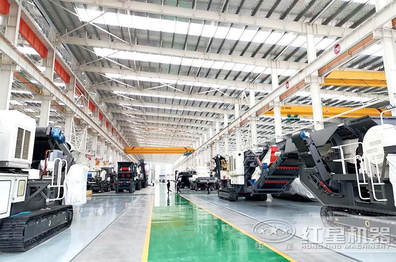 小型移動破碎機車間