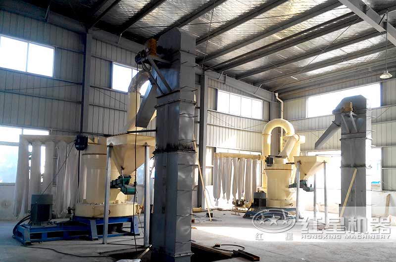 兩套磨粉生產(chǎn)線現(xiàn)場(chǎng) 兩套磨粉生產(chǎn)線現(xiàn)場(chǎng)