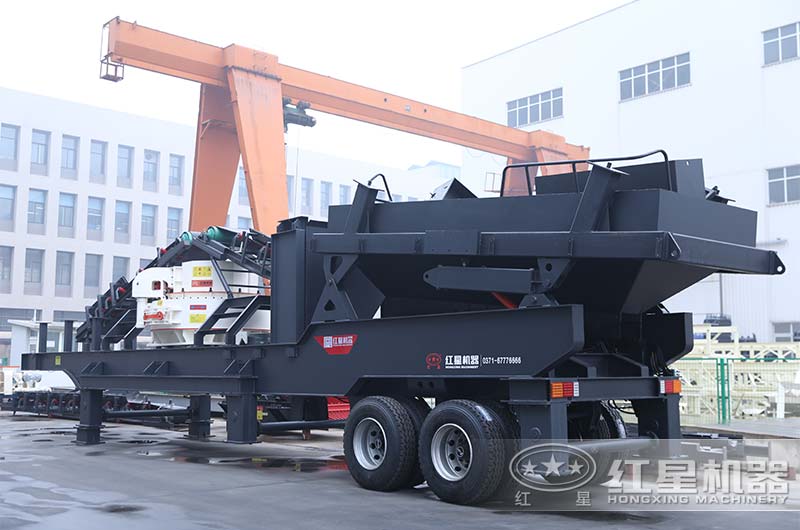 搭載VSI系列的移動式制砂機(jī)實(shí)拍 搭載VSI系列的移動式制砂機(jī)實(shí)拍