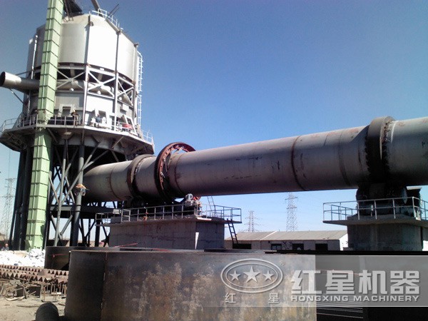 1000噸石灰回轉(zhuǎn)窯作業(yè)現(xiàn)場(chǎng) 1000噸石灰回轉(zhuǎn)窯作業(yè)現(xiàn)場(chǎng)
