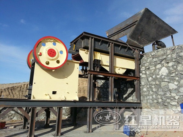 嗑石子機現場作業圖