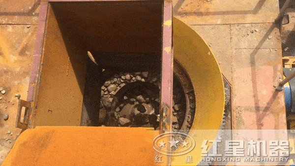 圓錐破碎機破碎河卵石