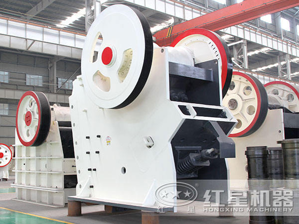 大型顎式破碎機