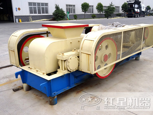 輥式粉碎機(jī) 輥式粉碎機(jī)