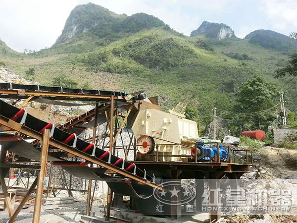 石料廠整套設(shè)備作業(yè)現(xiàn)場圖