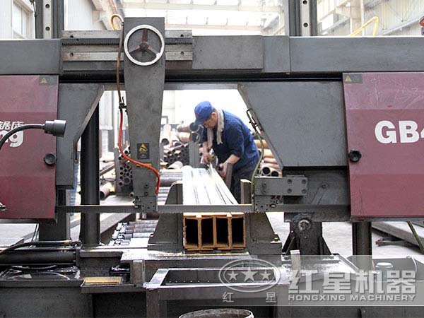 廠區(qū)作業(yè)現(xiàn)場(chǎng)