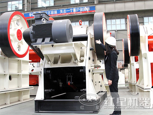 顎式破碎機實拍