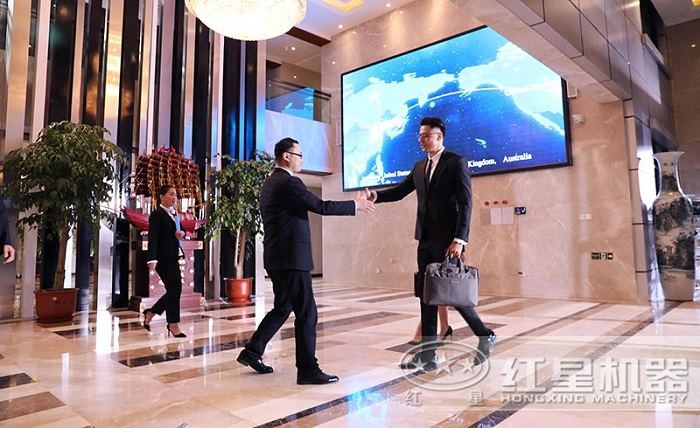 紅星新一代輪斗洗山沙設(shè)備價格實惠與德國客戶達(dá)成合作