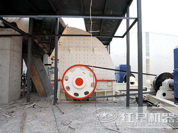 重錘式破碎設備現場圖